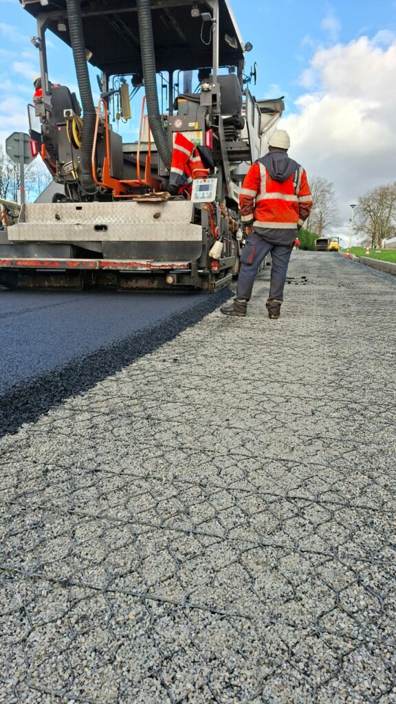 MESH TRACK renfort d'enrobé bitumineux géogrille métalique